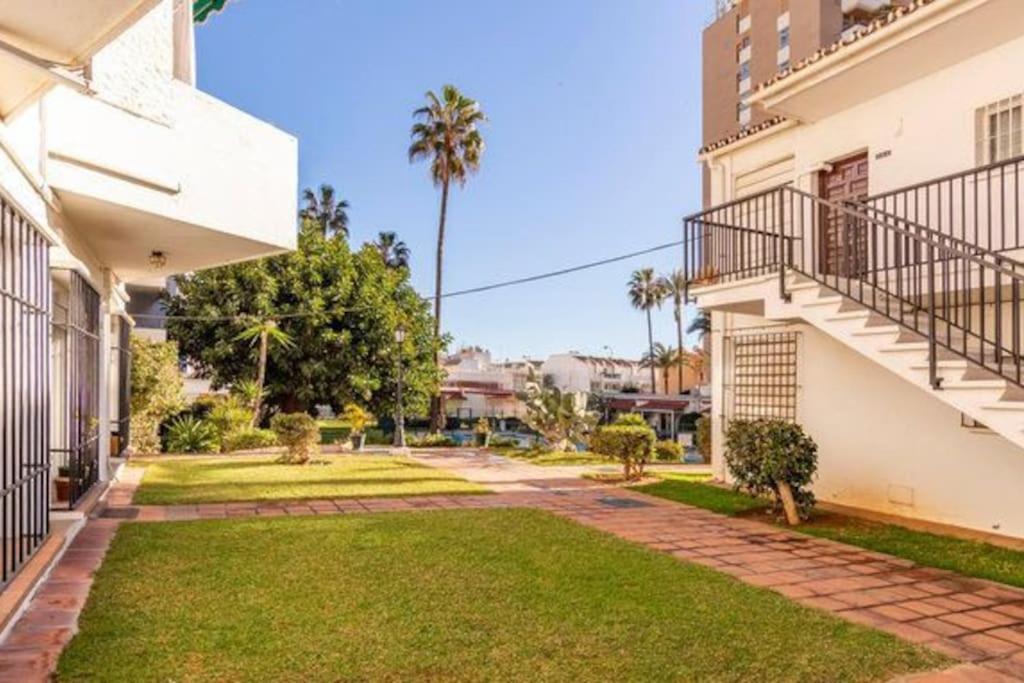 Playa Carihuela By Hdc Apartments Торемолинос Екстериор снимка