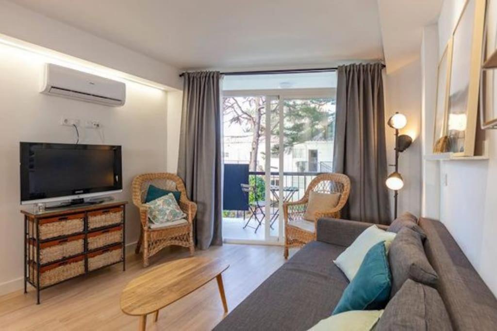 Playa Carihuela By Hdc Apartments Торемолинос Екстериор снимка