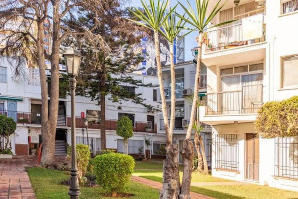 Playa Carihuela By Hdc Apartments Торемолинос Екстериор снимка