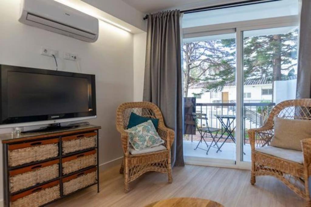 Playa Carihuela By Hdc Apartments Торемолинос Екстериор снимка