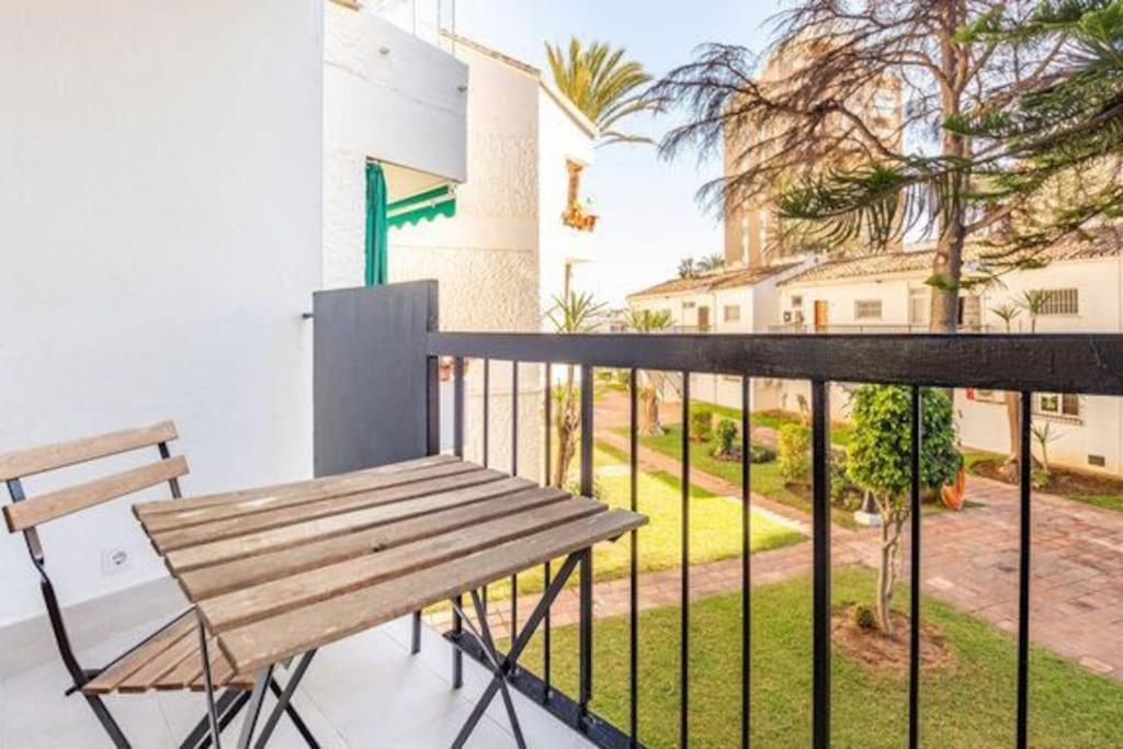 Playa Carihuela By Hdc Apartments Торемолинос Екстериор снимка