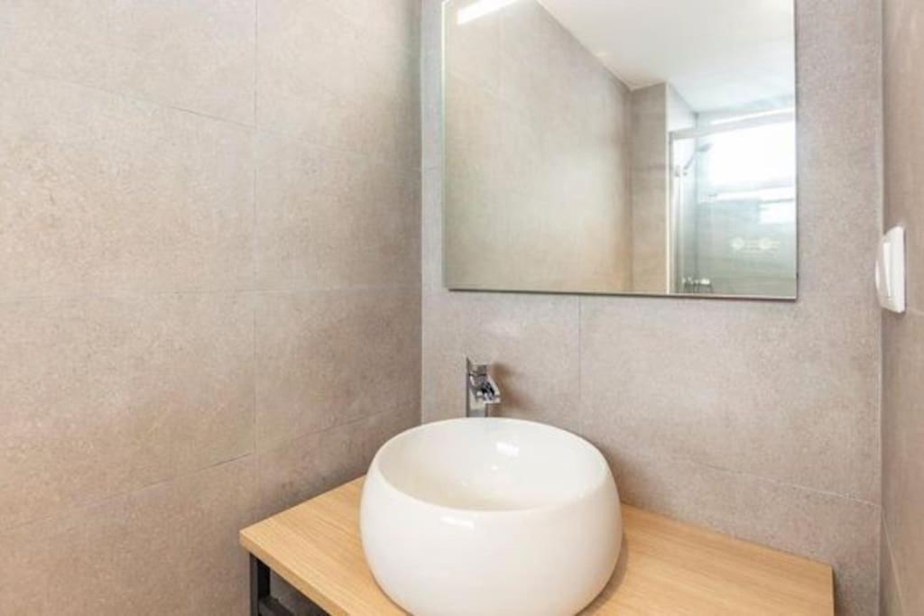 Playa Carihuela By Hdc Apartments Торемолинос Екстериор снимка