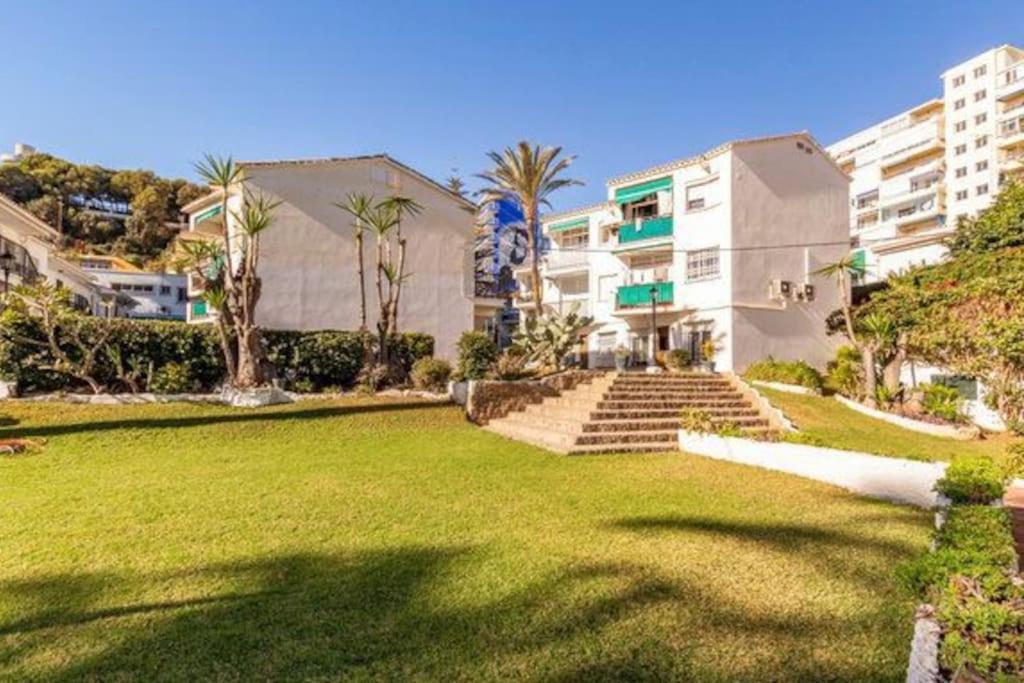 Playa Carihuela By Hdc Apartments Торемолинос Екстериор снимка