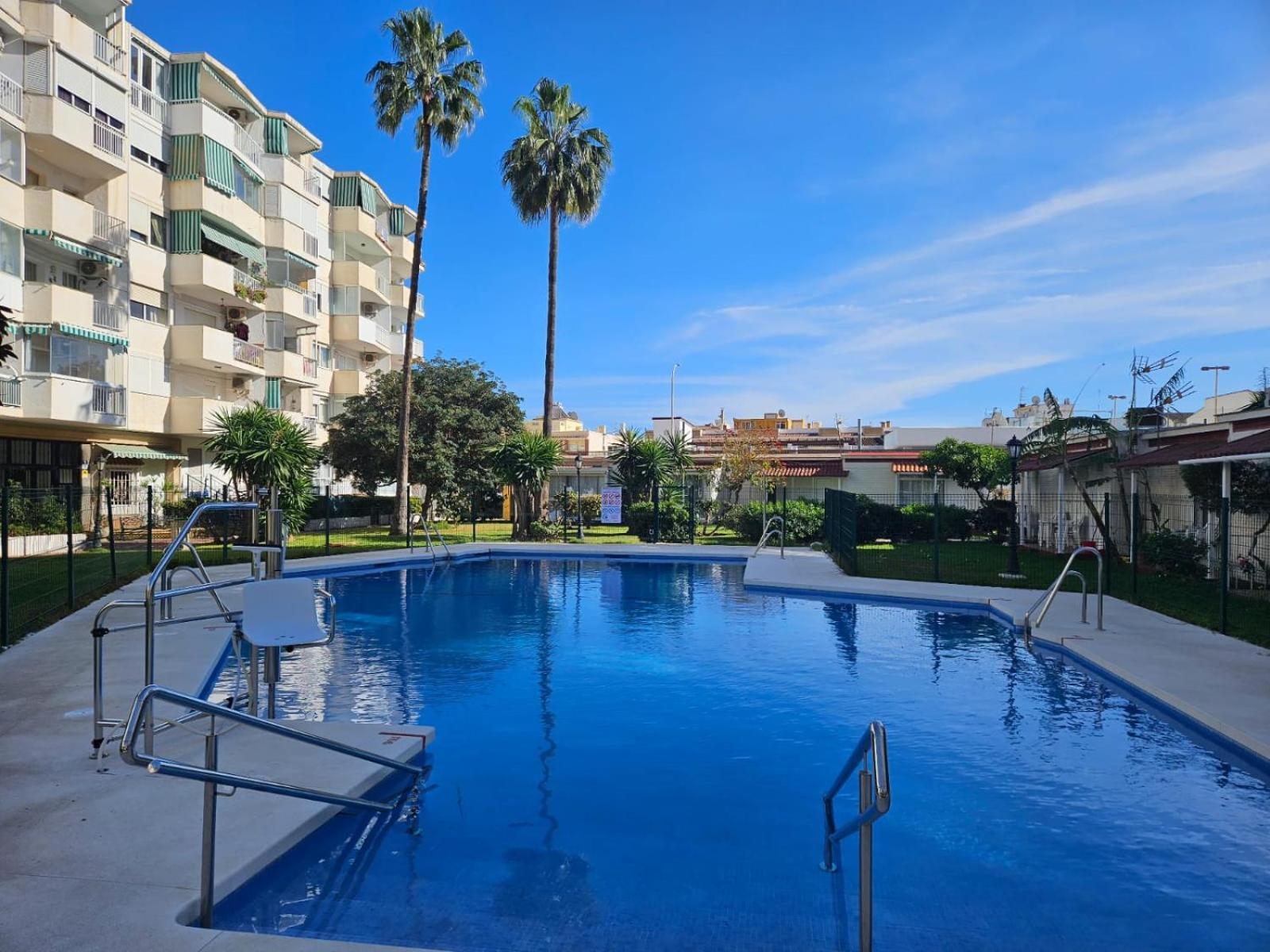 Playa Carihuela By Hdc Apartments Торемолинос Екстериор снимка
